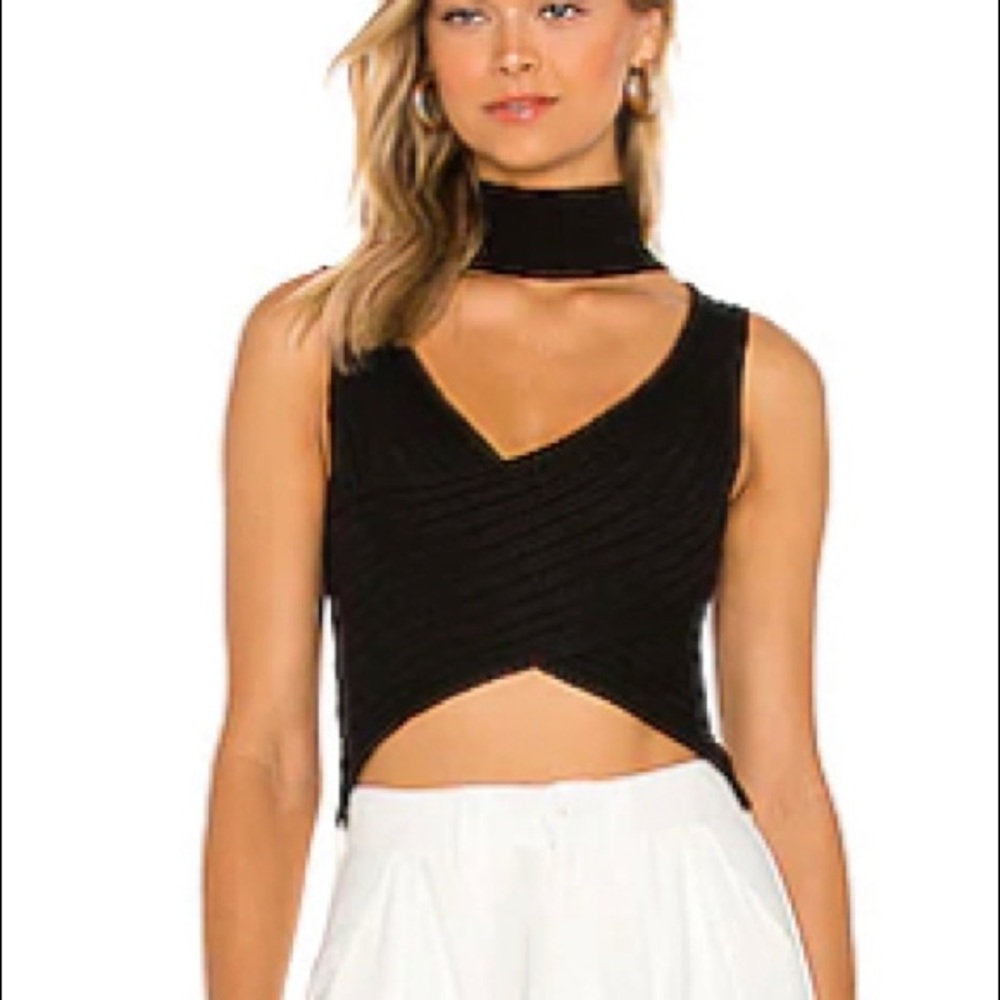 Cute black top